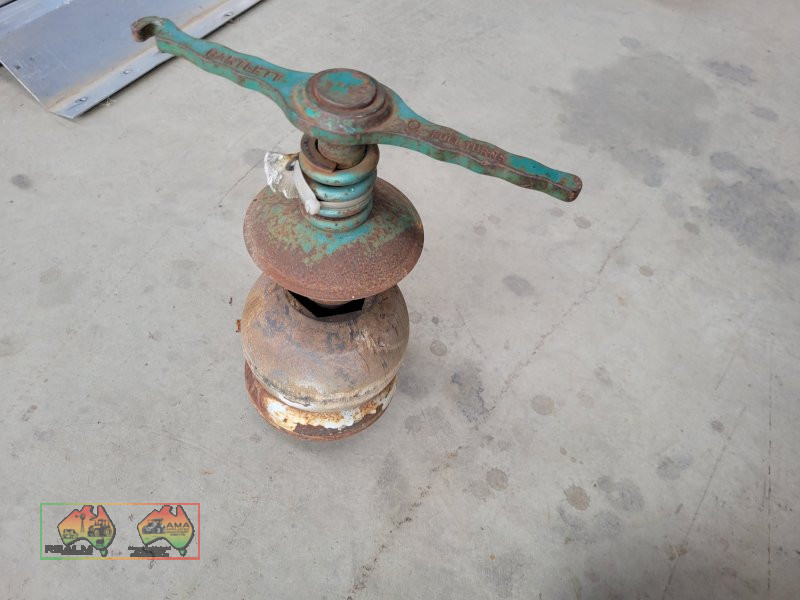 Bartlett Tow Ball (Kyabram Vic.) - photo 2