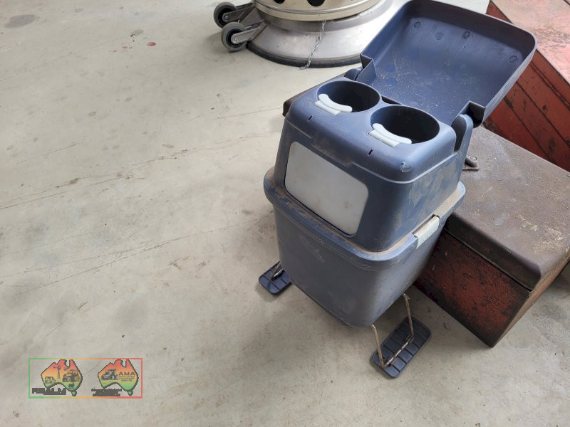Holden 'H' Series Console Caddy & Drink Holder (Kyabram Vic.) - photo 1