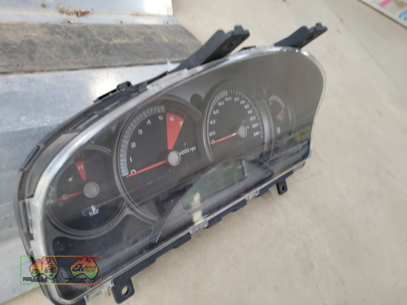 Commodore VZ Dash Gauge Set (Kyabram Vic.) - photo 2