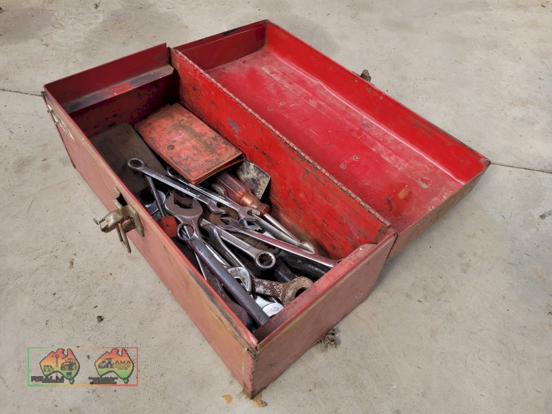 Small Toolbox of Assorted Tools & Spanners (Kyabram Vic.) - photo 5
