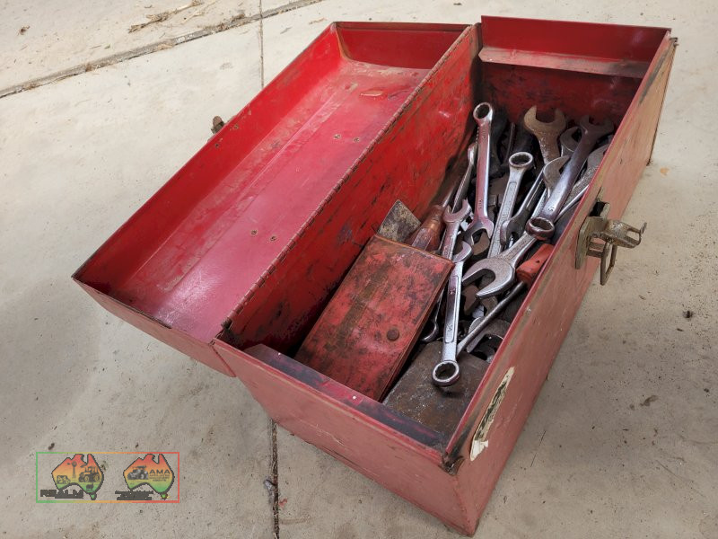 Small Toolbox of Assorted Tools & Spanners (Kyabram Vic.) - photo 4