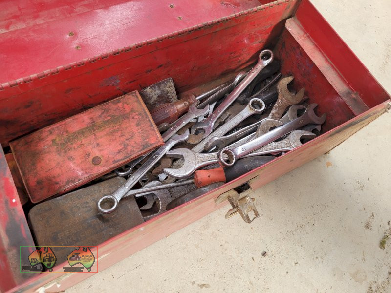 Small Toolbox of Assorted Tools & Spanners (Kyabram Vic.) - photo 2