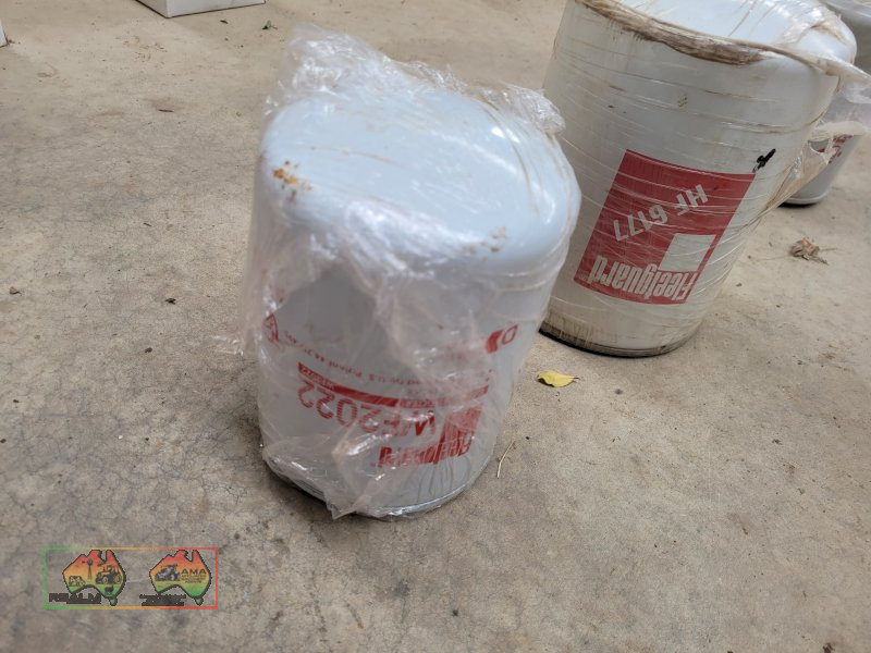 Fleetguard Water Coolant Filter - WF2022 - photo 1