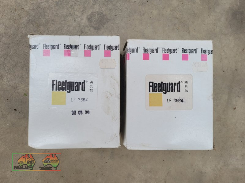 2x Fleetguard Oil Filter - LF3564 - photo 2