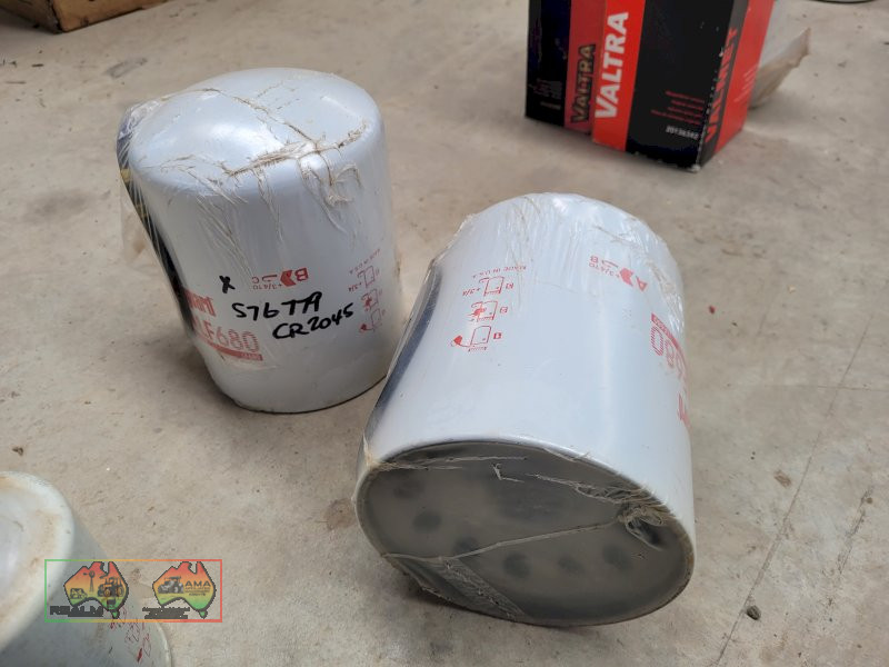 2x Fleetguard Oil Filter - LF680 - photo 1