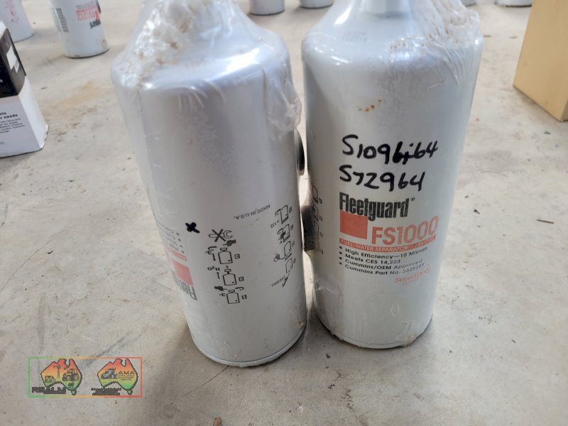 2x Fleetguard Fuel Water Separator Filter - FS1000 - photo 2