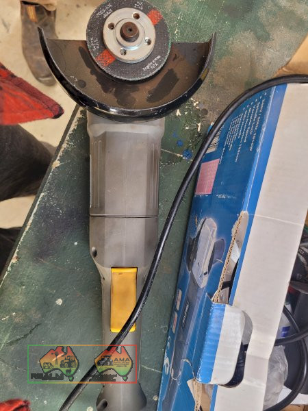 Near New Taurus 5" Angle Grinder (Kyabram Vic.) - photo 4
