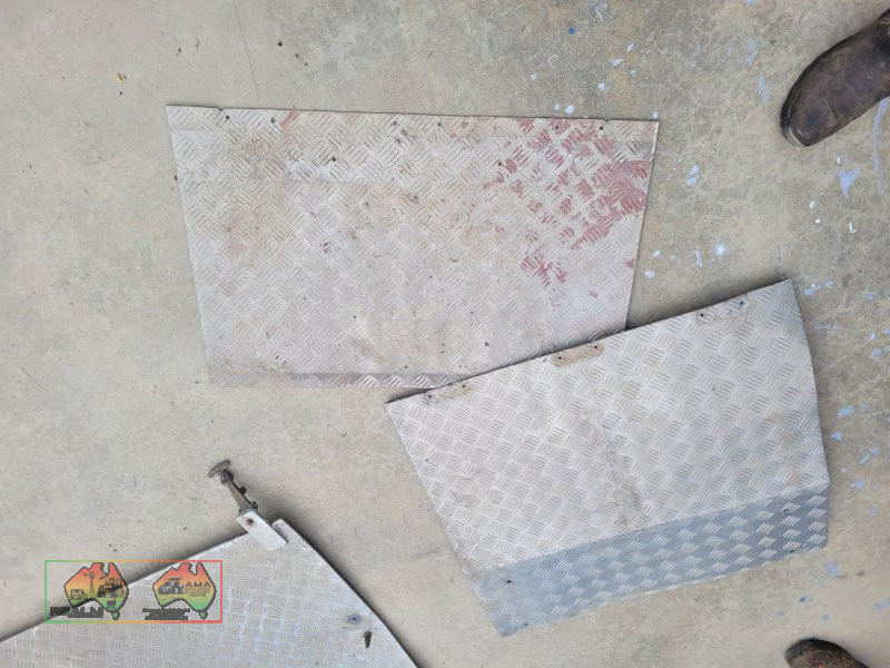 Alloy Checker Plate Chassis Covers (x2) - photo 2
