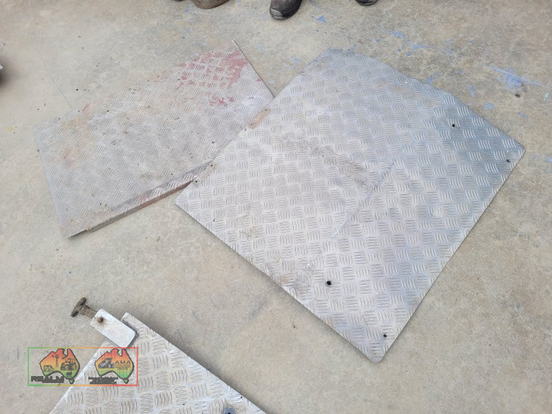 Alloy Checker Plate Chassis Covers (x2) - photo 3
