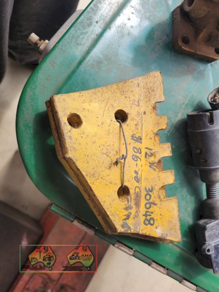 New Post Hole Digger Blades (x2) - photo 2