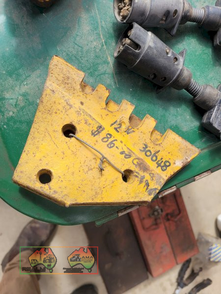 New Post Hole Digger Blades (x2)
