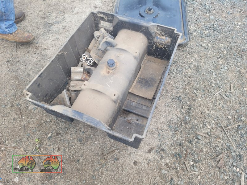 In-Chassis Poly Truck Battery Box (Kyabram Vic.) - photo 4