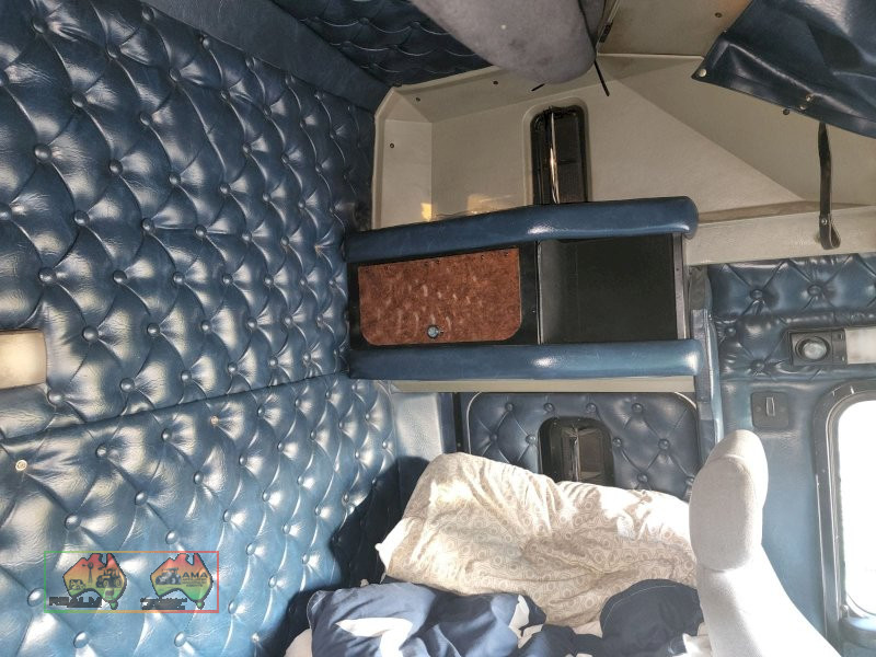 Kenworth Aerodyne 2003 - photo 11