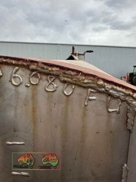 6080 Litre stainless steel tank mounted to frame - photo 5