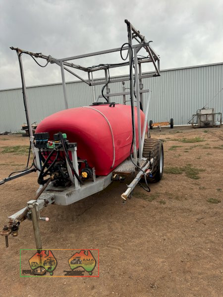 Silvan Herbicide Sprayer 3800 litre sprayer - photo 1
