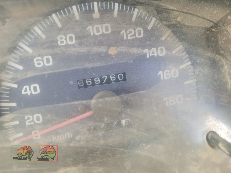 1999 Toyota 4x4 Hilux - photo 8