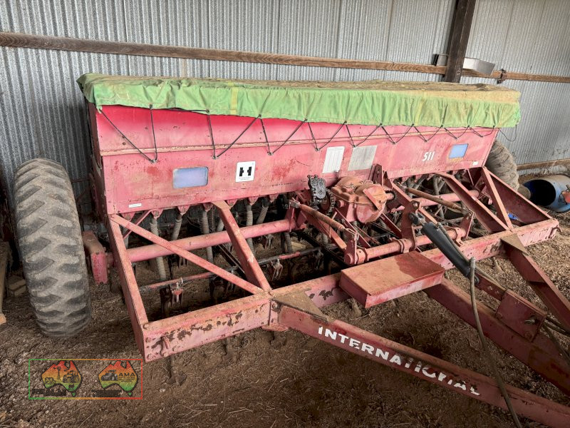 International 511 combine 20 run - photo 1