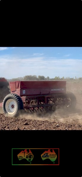 International 511 combine 20 run - photo 4