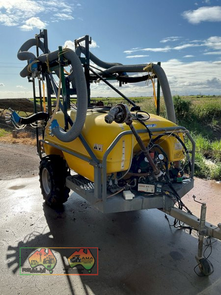 2000 litre Tornado Fungicide sprayer - photo 2