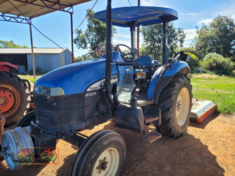 2004 NH-TD60D Tractor - photo 4