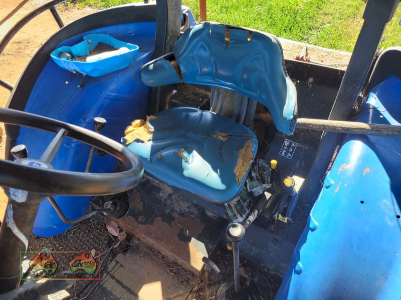 2004 NH-TD60D Tractor - photo 8