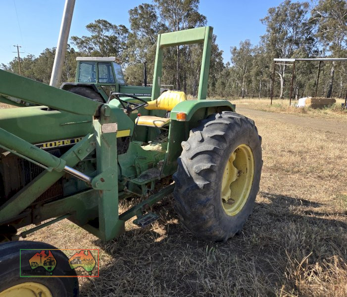 John Deere 1750 FEL Tractor - photo 8