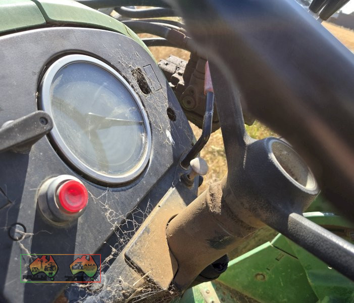 John Deere 1750 FEL Tractor - photo 13