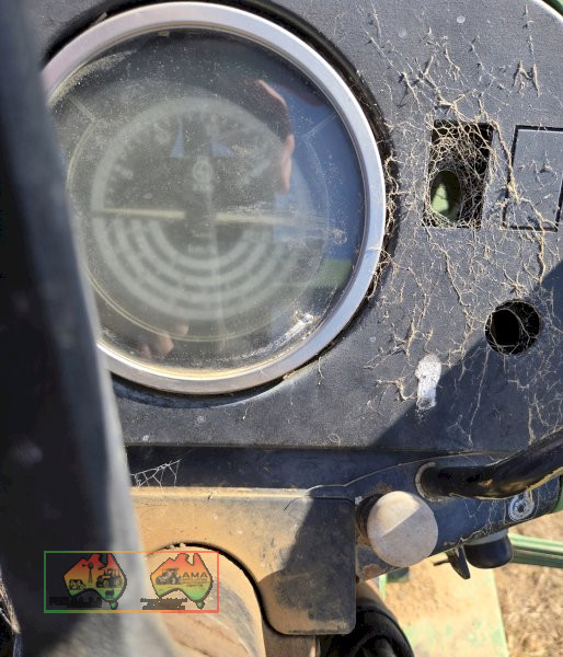 John Deere 1750 FEL Tractor - photo 14