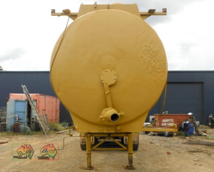 Tri Axle Tanker - photo 5