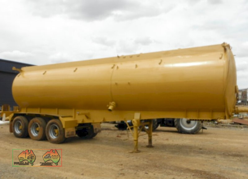 Tri Axle Tanker - photo 2