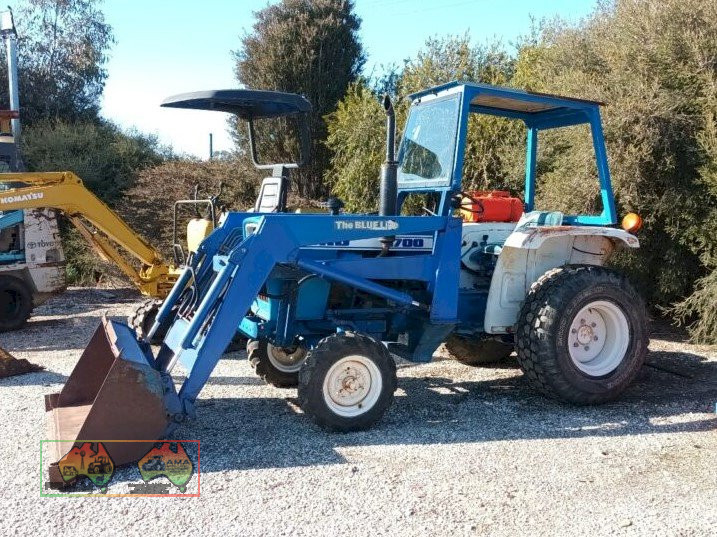 Ford 1700 4WD Tractor with FEL