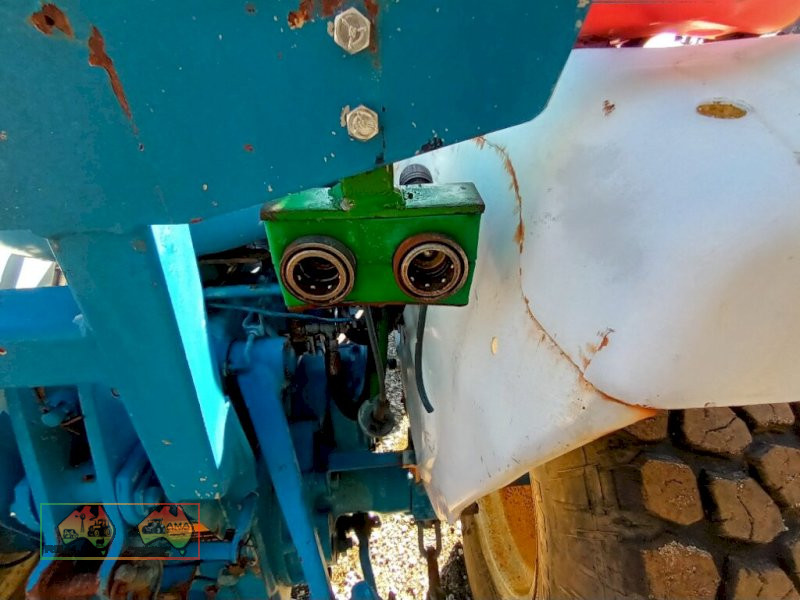 Ford 1700 4WD Tractor with FEL - photo 6