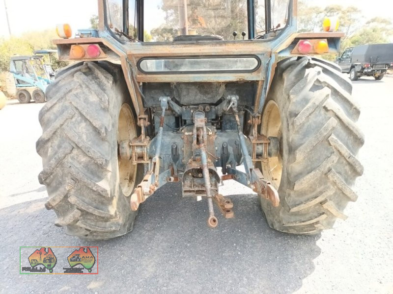 Iseki T7000 4WD Tractor with FEL - photo 3