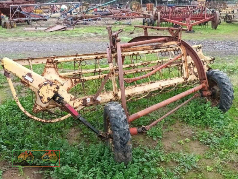 New Holland Roller Bar Hay Rake - photo 4