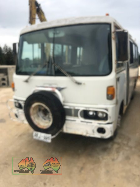 Toyota Coaster Bus/Motorhome - photo 2
