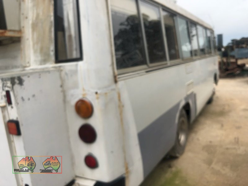 Toyota Coaster Bus/Motorhome - photo 4