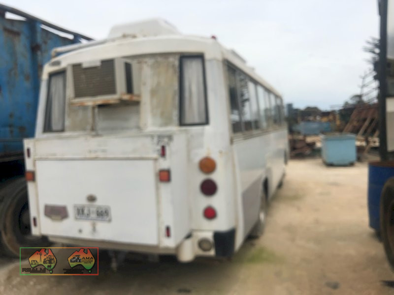 Toyota Coaster Bus/Motorhome - photo 3