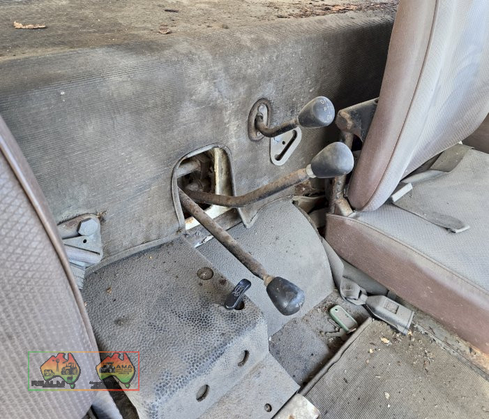 Bedford Diesel 4x4 Fire Truck - photo 22