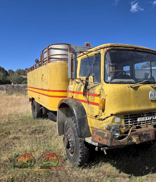 Bedford Diesel 4x4 Fire Truck - photo 2