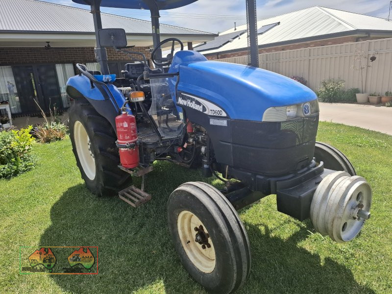 2004 NH-TD60D Tractor