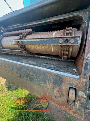 Gleaner R62 Combine Header - photo 10
