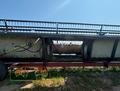 Gleaner R62 Combine Header - photo 13