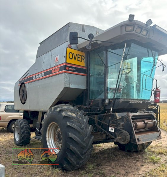 Gleaner R62 Combine Header - photo 4
