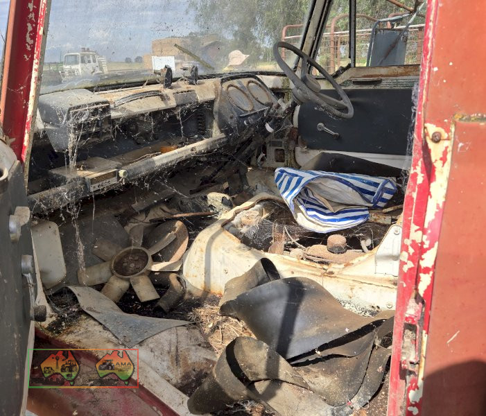 Nissan 3.5 Ton Truck - photo 6