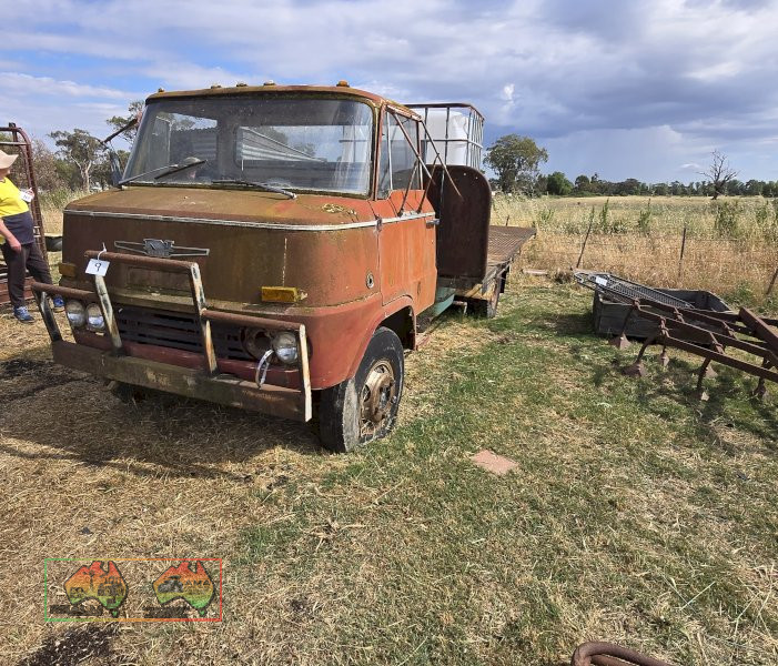 Nissan 3.5 Ton Truck - photo 3