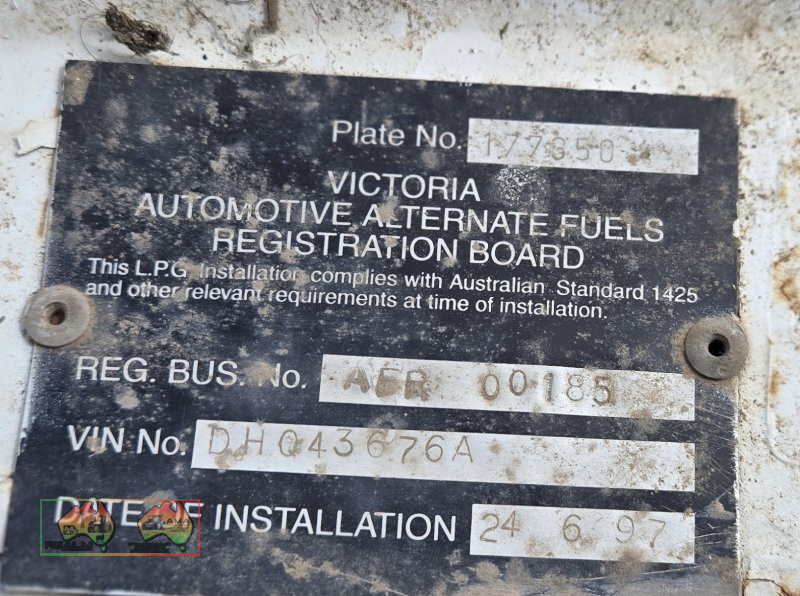 1974 Holden HQ 1 Tonner with Premier Front - photo 12