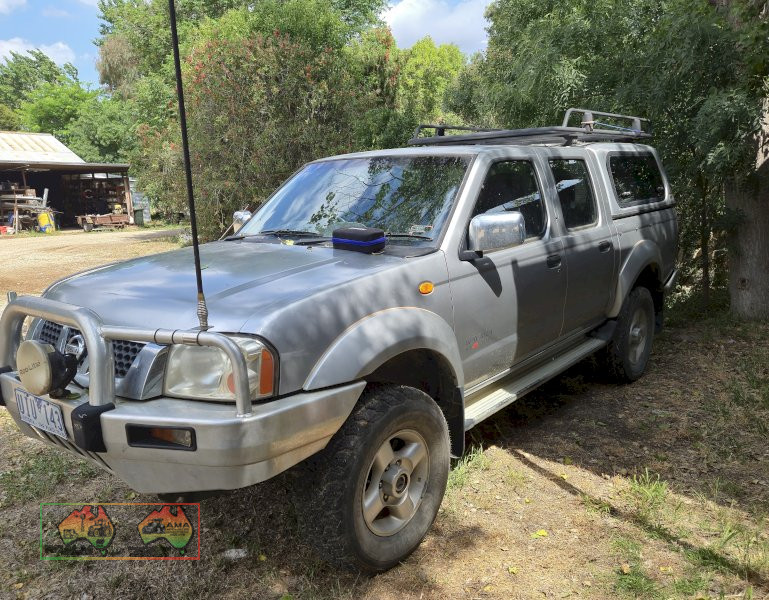 2006 Nissan Navara STR 3.0 Diesel 4x4 Dual Cab - photo 2