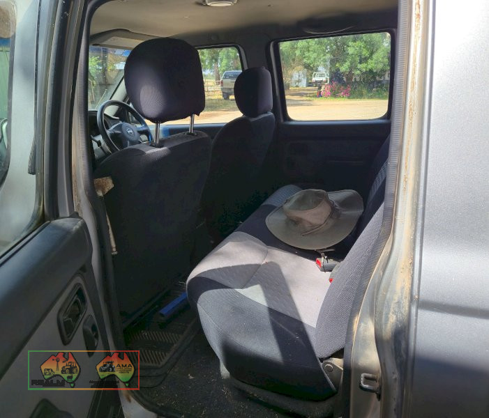 2006 Nissan Navara STR 3.0 Diesel 4x4 Dual Cab - photo 15