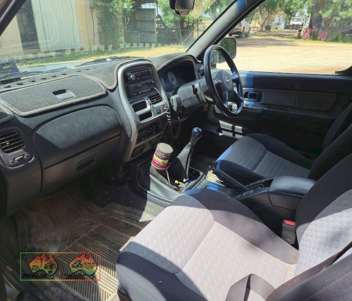2006 Nissan Navara STR 3.0 Diesel 4x4 Dual Cab - photo 14