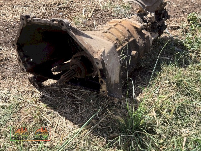 M20 Holden 4sp Gear Box - photo 3
